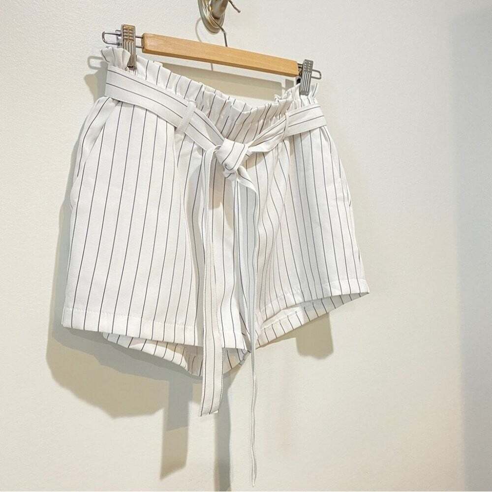 Revamped Striped High Waist Paper Bag Shorts Size M
